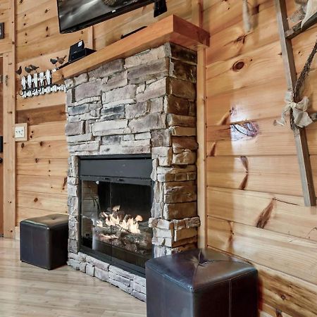 Mountain View Family Cabin W Game Room & Pool Sevierville Exterior photo